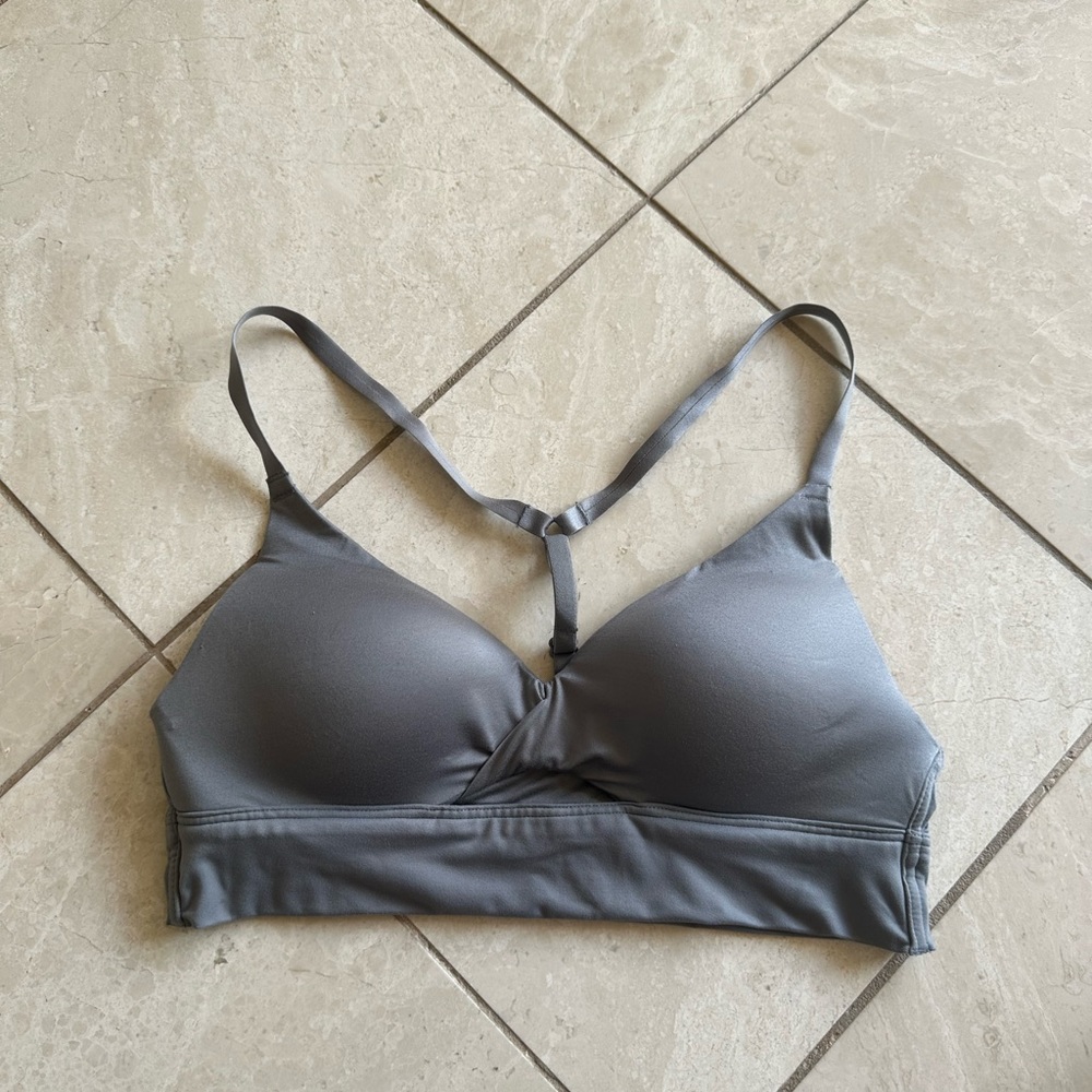 Victoria’s Secret Body by Victoria Push Up Sports Bra XS Size 32A